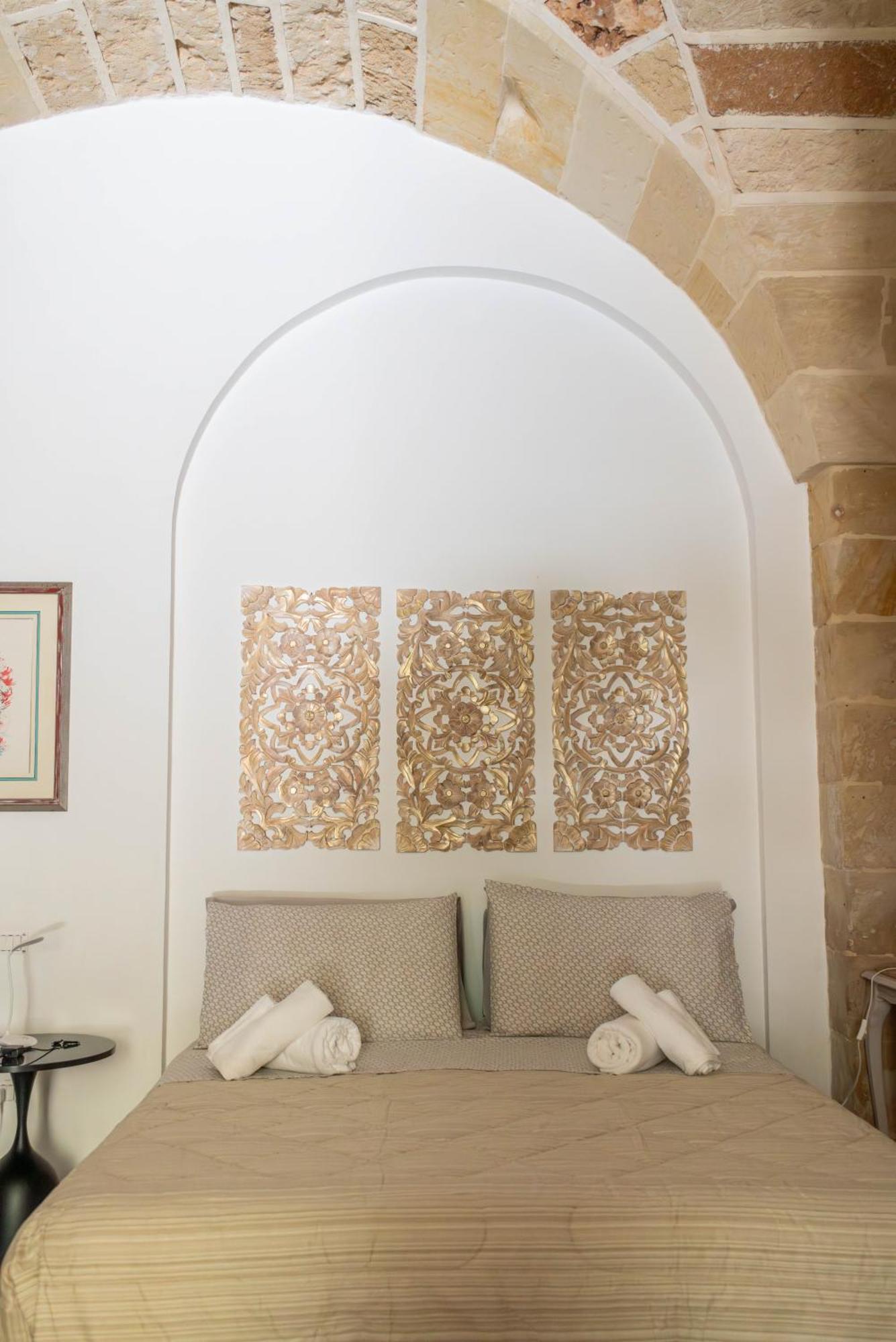 B&B Corte Dei Memoli Di Margiotta Giuseppina Лечче Екстер'єр фото