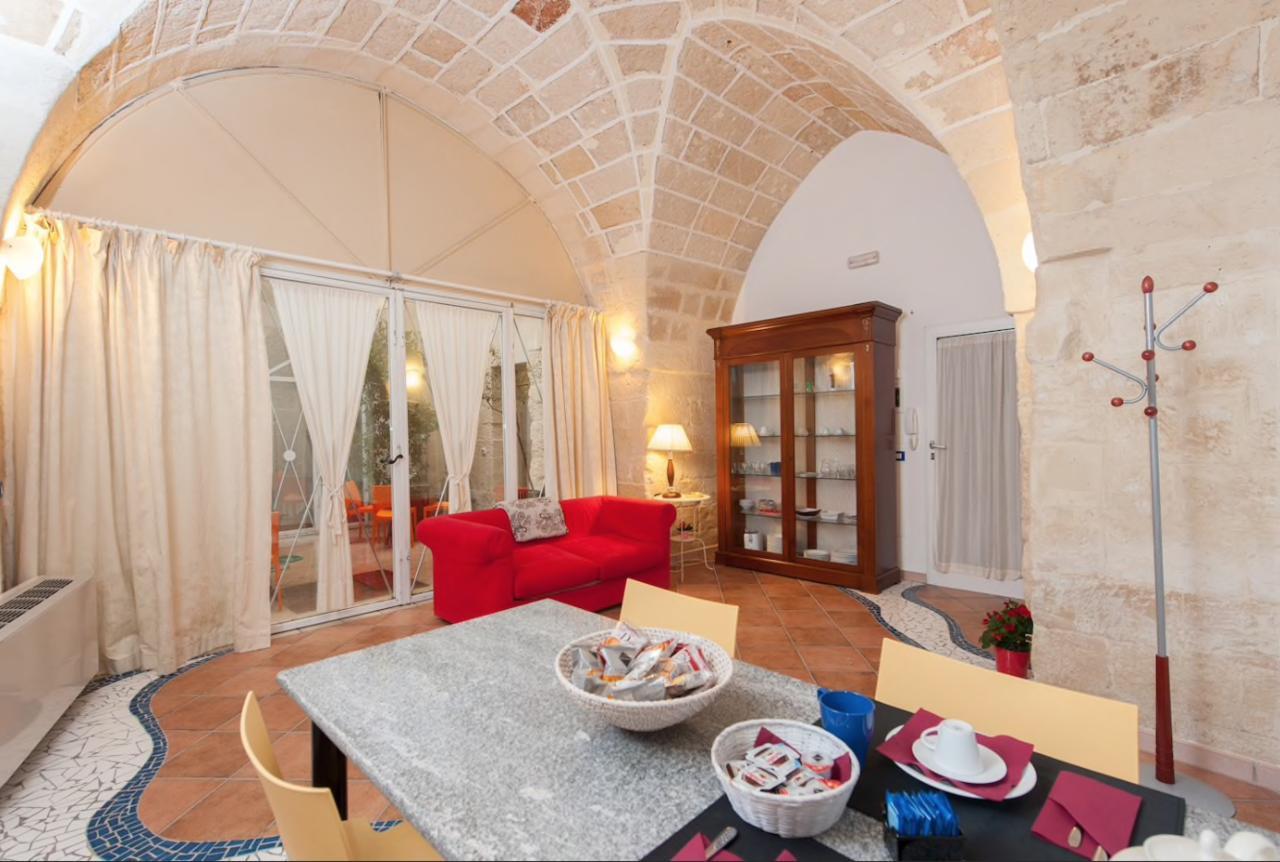 B&B Corte Dei Memoli Di Margiotta Giuseppina Лечче Екстер'єр фото